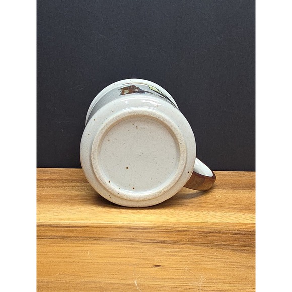 Vintage Handmade Ceramic Mug Stoneware Toucan Bird Handpainted Embossed/Raised - Picture 6 of 7